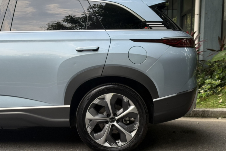 比亚迪 护卫舰07 2023款 DM-i 205KM 旗舰型车身外观6007