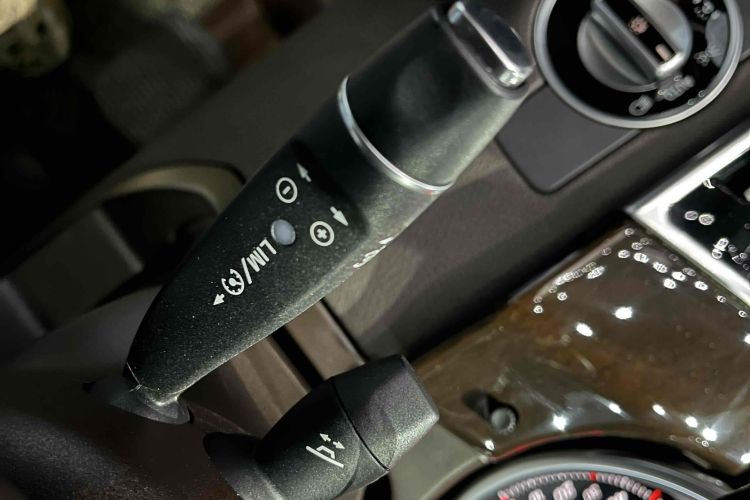 奔驰GLS 2017款 GLS 400 4MATIC动感型中控内饰7002