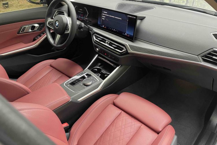 宝马3系 2024款 325i M运动套装中控内饰7003