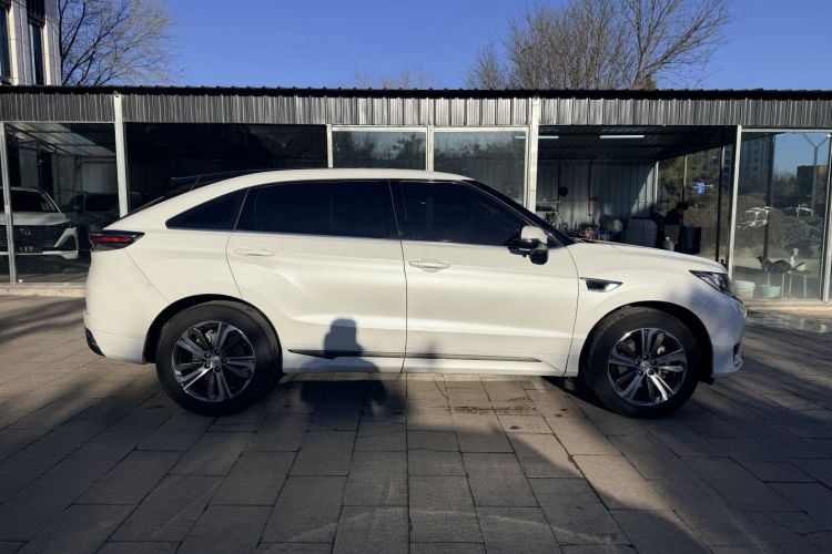 本田UR-V 2020款 240TURBO 两驱致悦版车身外观6003