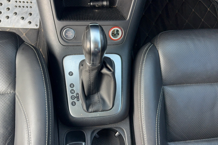 大众 途观 2016款 300TSI 自动两驱豪华版局部细节18