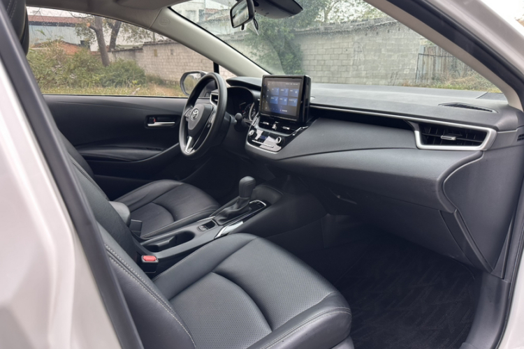 丰田 亚洲狮 2021款 2.0L 豪华版中控内饰7002