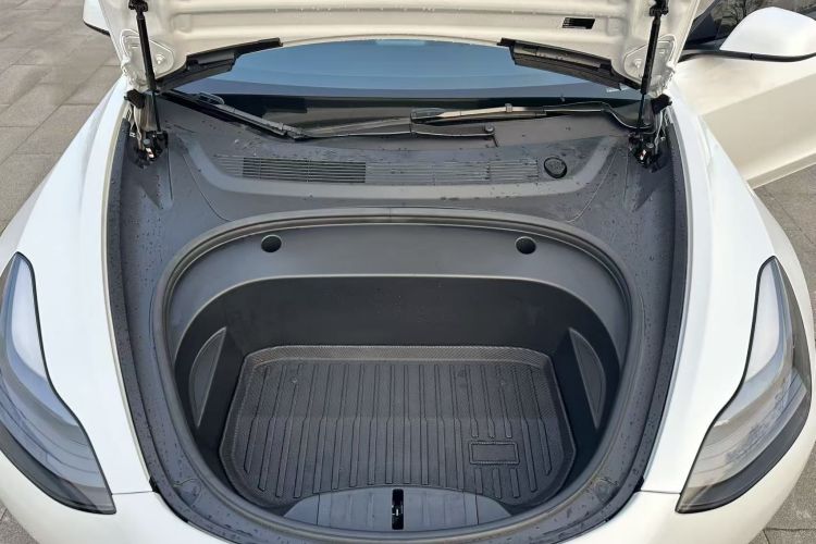 特斯拉 Model 3 2022款 后轮驱动版中控内饰7002