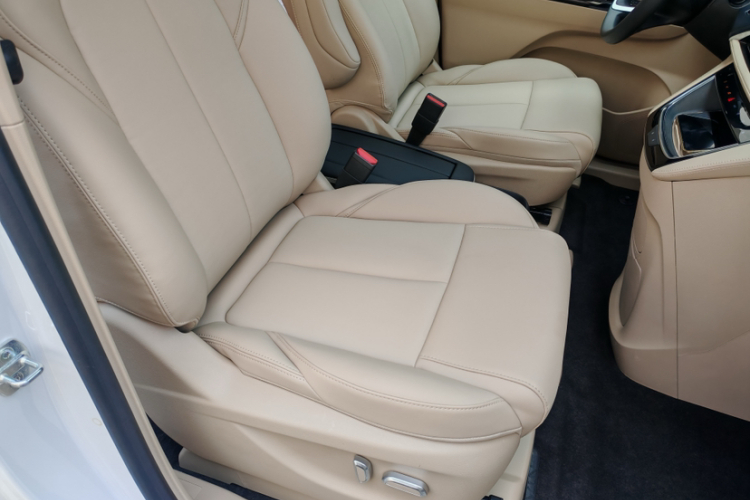 别克GL8新能源 2025款 陆尚 先享版 7座局部细节41