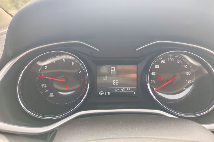 雪佛兰 科沃兹 2021款 325T 自动欣悦版中控内饰15