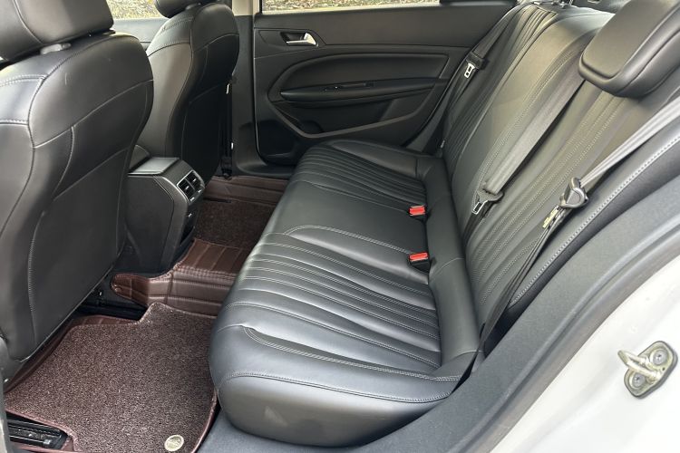 标致408 2020款 360THP 十周年质臻版中控内饰7003