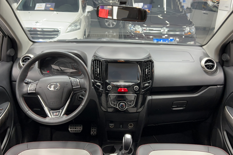 长城M4 2015款 1.5L AMT豪华型中控内饰7003