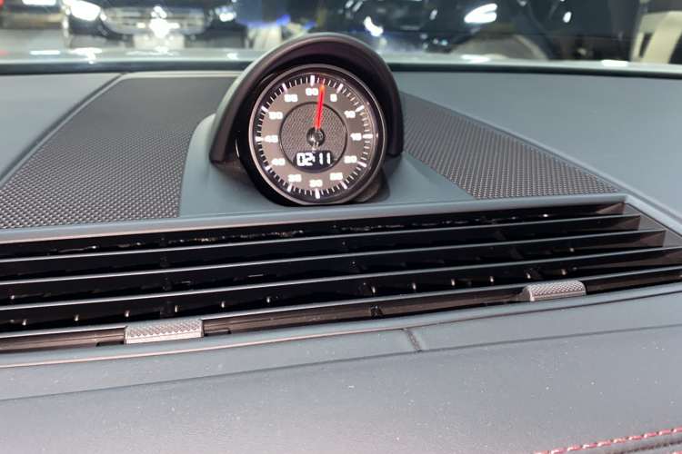 保时捷 2022款 Panamera 4 行政加长版 2.9T局部细节9007