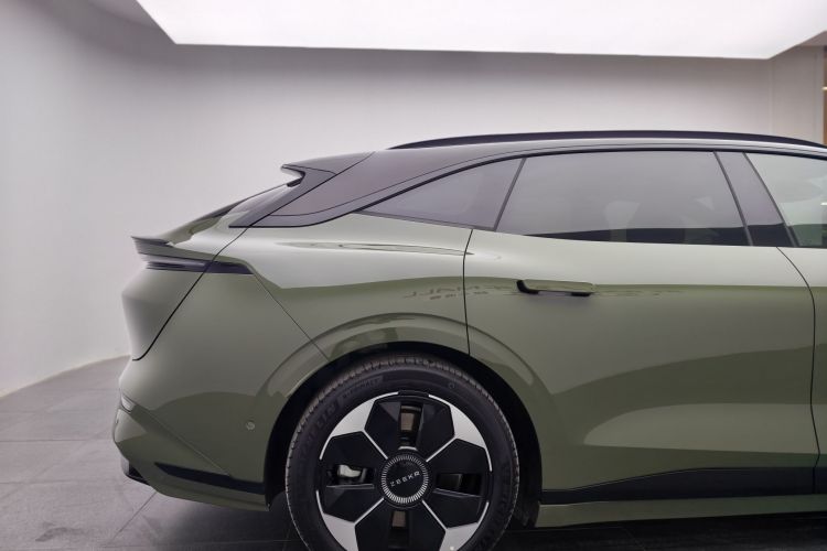 极氪007GT 2025款 后驱智驾版 75kWh车身外观6008