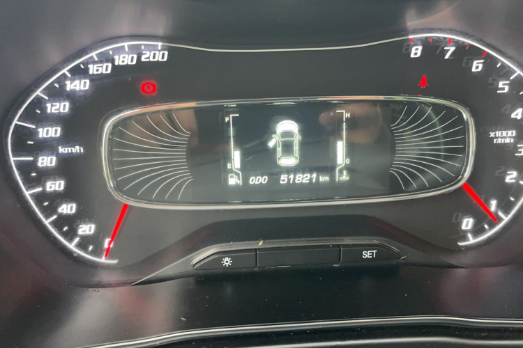 宝骏510 2019款 1.5L 手动优享型77kW 国VI中控内饰15