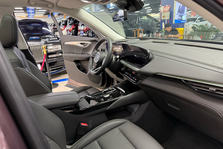 别克 2024款 昂科威Plus 28T 四驱尊享版中控内饰7007