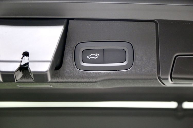 沃尔沃XC60 2026款 B5 四驱智逸豪华版中控内饰7001