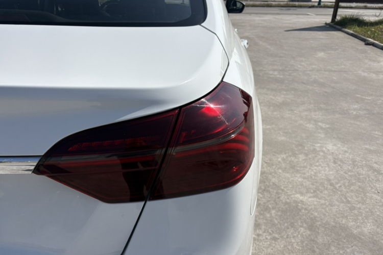 吉利汽车 帝豪 2020款 1.5L CVT向上版车身外观6008