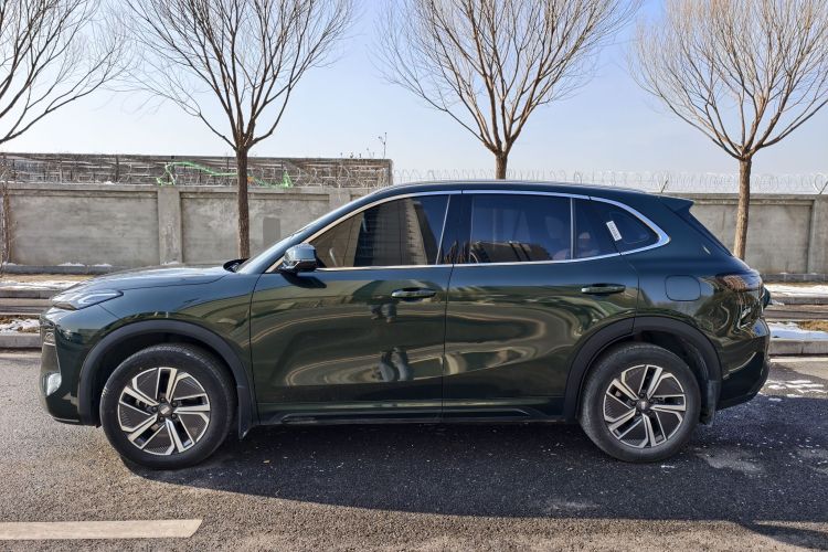 吉利银河 银河星舰7 EM-i 2025款 120km 探索+版车身外观6007