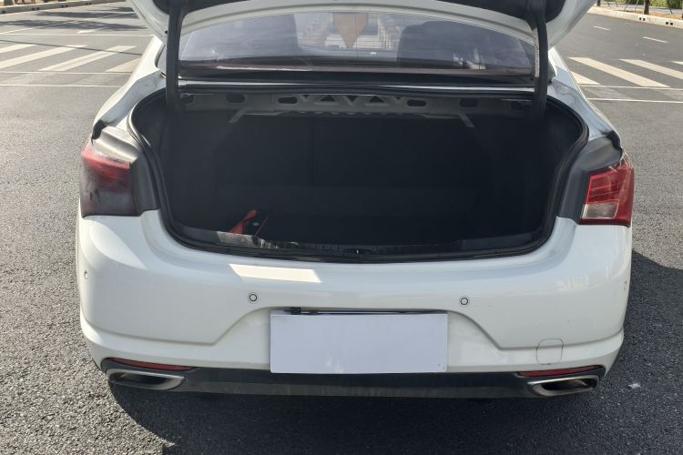 别克 威朗 2019款 三厢 20T 双离合领先型车身外观6007