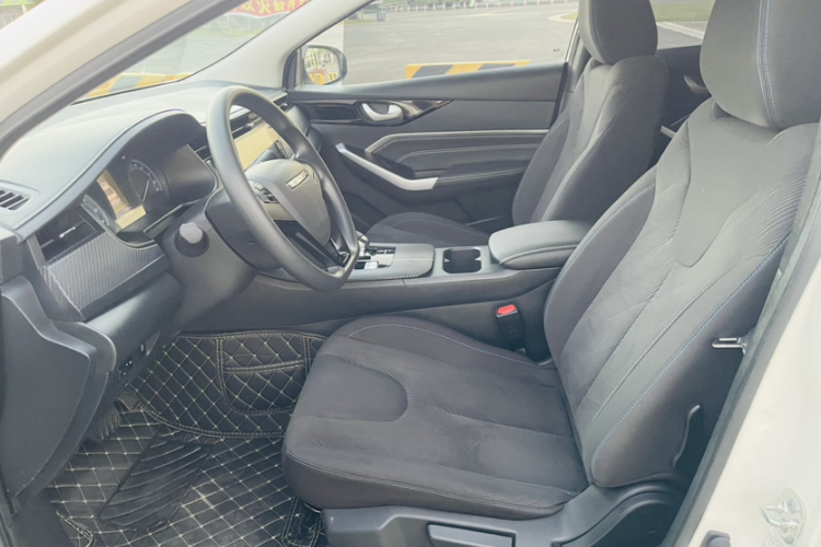 启辰D60EV 2023款 PLUS 舒适版SI型中控内饰7006