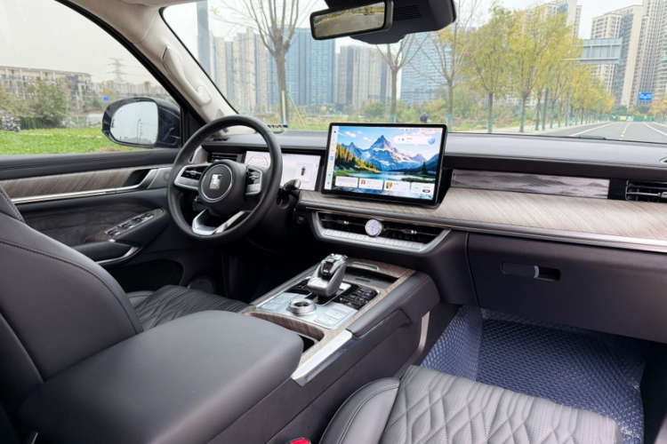 坦克500 2022款 3.0T 运动版 造境型 5座中控内饰7001