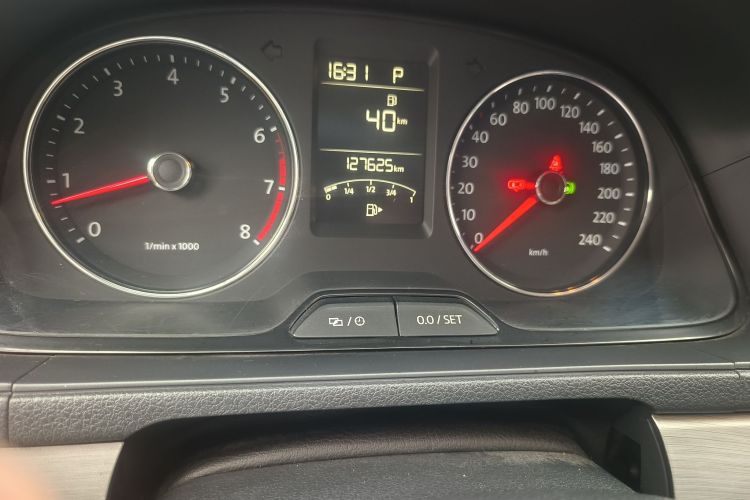 大众 朗逸 2013款 改款 1.4TSI DSG舒适版中控内饰15