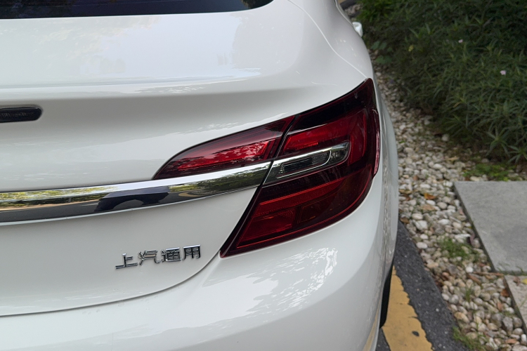 别克 君威 2015款 1.6T 领先技术型车身外观6012