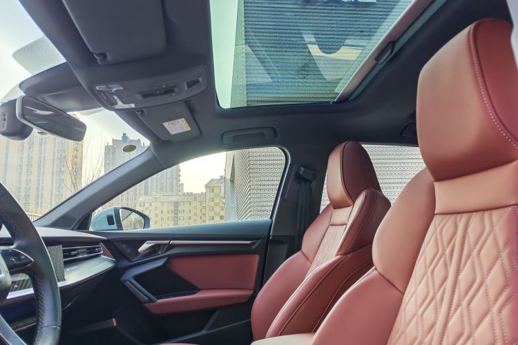 奥迪A3 2025款 Sportback 35TFSI 飞驰尊享型中控内饰7008