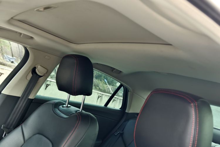 DS 5LS 2016款 1.6T 风尚版THP160局部细节22