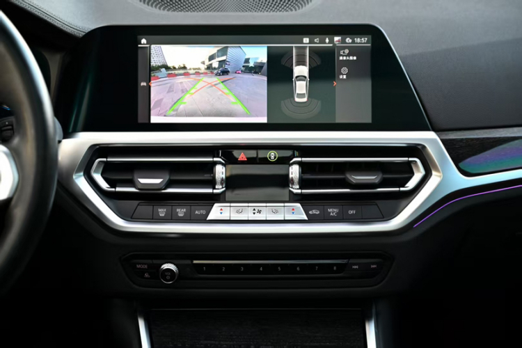 宝马3系 2022款 325Li M运动套装中控内饰7003