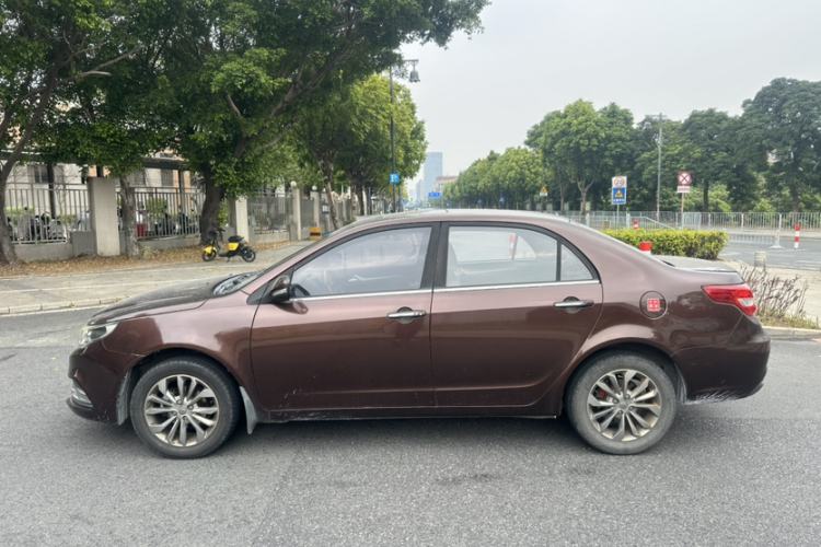 吉利汽车 远景 2016款 1.5L 自动幸福版车身外观6001