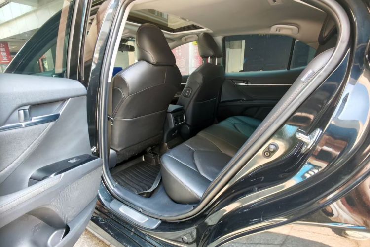 丰田 凯美瑞 2021款 2.0G 豪华版中控内饰7003