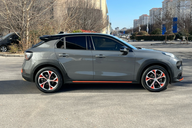 领克02 2018款 1.5T DCT两驱耀Pro版 国V车身外观6010