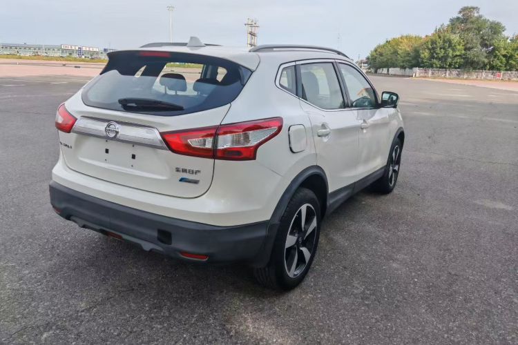 日产 逍客 2016款 2.0L CVT豪华版车身外观6005