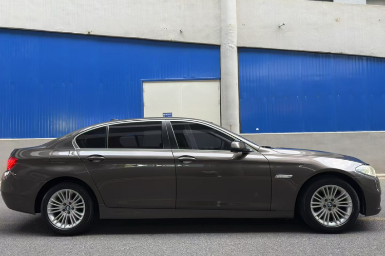 宝马5系 2014款 525Li 领先型车身外观6003