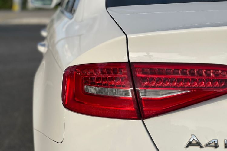 奥迪A4L 2016款 35 TFSI 自动标准型车身外观6006