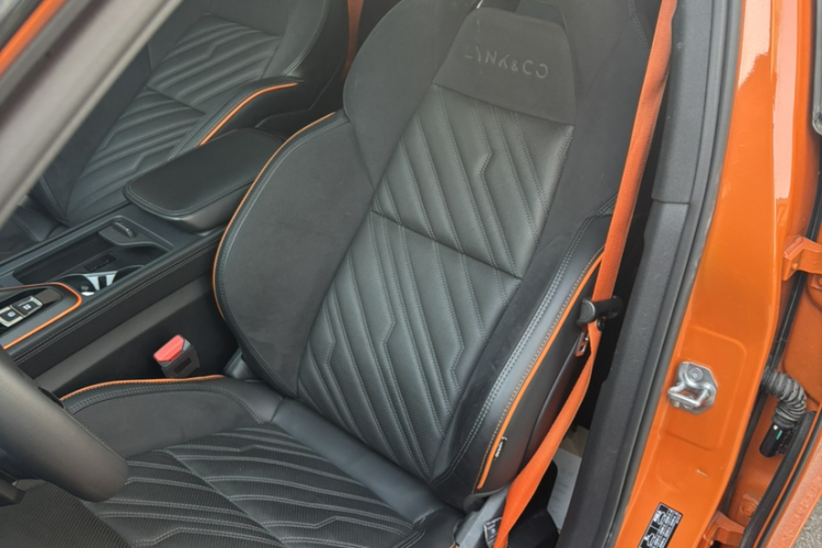 领克02 Hatchback 2021款 2.0TD Halo中控内饰7002