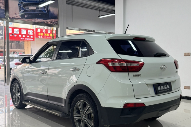 北京现代ix25 2015款 1.6L 自动两驱智能型GLS车身外观6003