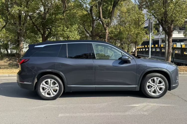 蔚来ES8 2020款 580KM 六座版车身外观6006