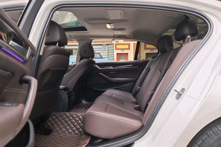 宝马5系 2020款 525Li 豪华套装中控内饰7004