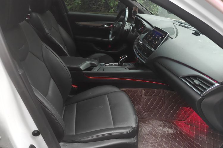 凯迪拉克CT5 2021款 28T 豪华型中控内饰7002