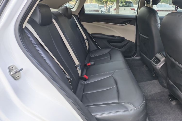 别克 英朗 2019款 15T 双离合进取型 国VI中控内饰7003