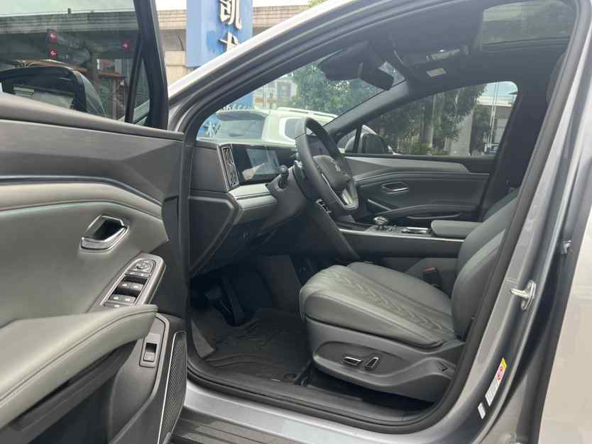 比亚迪 宋L DM-i 2025款 智驾版 160km 卓越型(5)