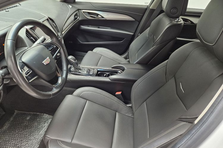 凯迪拉克ATS-L 2016款 28T 时尚型中控内饰7002