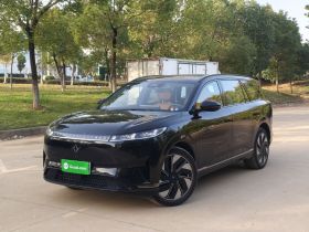 东风奕派 eπ008 2025款 210Max增程版 5座