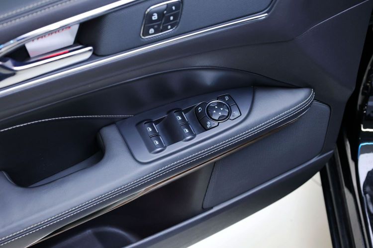 福特 金牛座 2015款 EcoBoost 325 V6旗舰型中控内饰7002