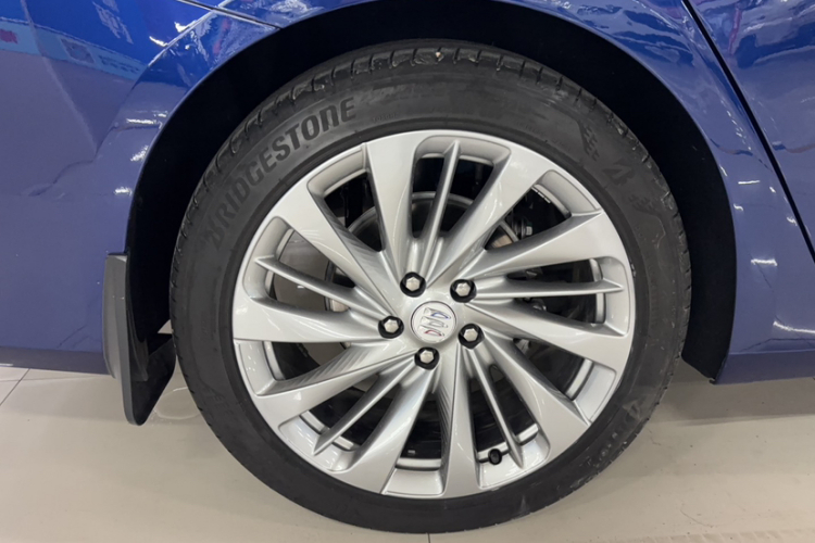 别克 君越 2023款 艾维亚版车身外观6002