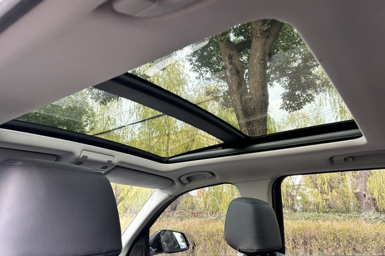 宝马X1 2014款 sDrive18i 时尚型中控内饰7011