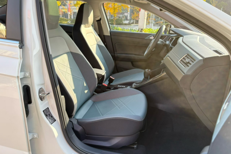 大众 朗逸 2025款 新锐 1.5L 出众新愿版中控内饰7005