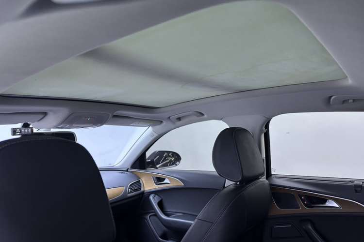 奥迪A6L 2018款 30周年年型 30 FSI 风尚型局部细节22