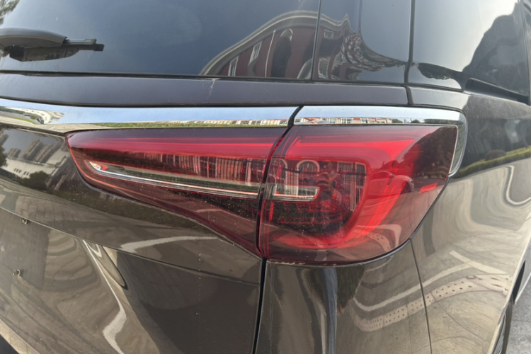 别克GL8 2020款 ES陆尊 653T 旗舰型车身外观6014