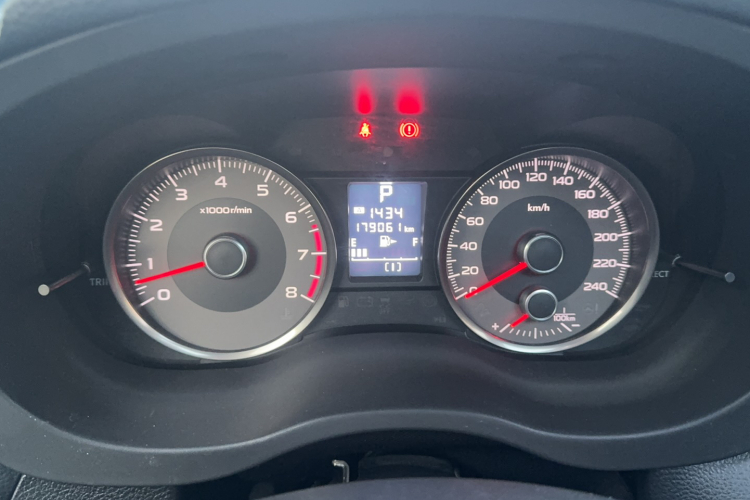 斯巴鲁 森林人 2015款 2.0i 特装纪念版中控内饰15