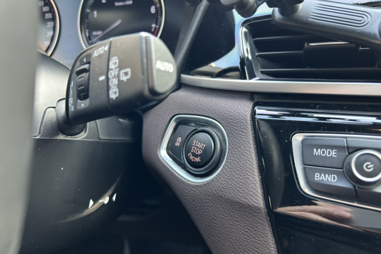 宝马X1 2020款 sDrive20Li 尊享型中控内饰7003