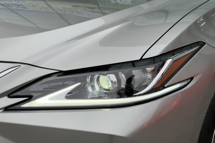 雷克萨斯ES 2022款 200 卓越版车身外观6004